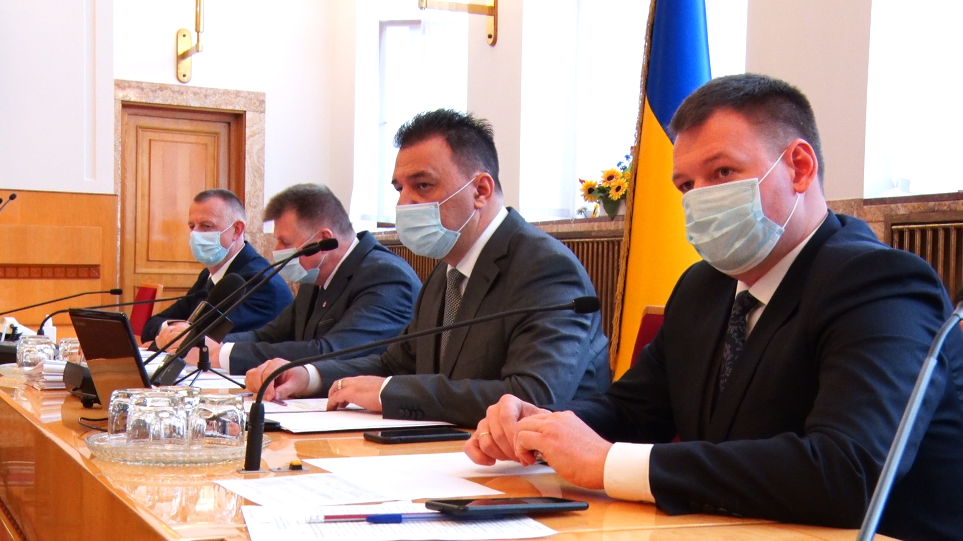 153 млн грн виділили обласні депутати для запобігання поширенню коронавірусу на Закарпатті