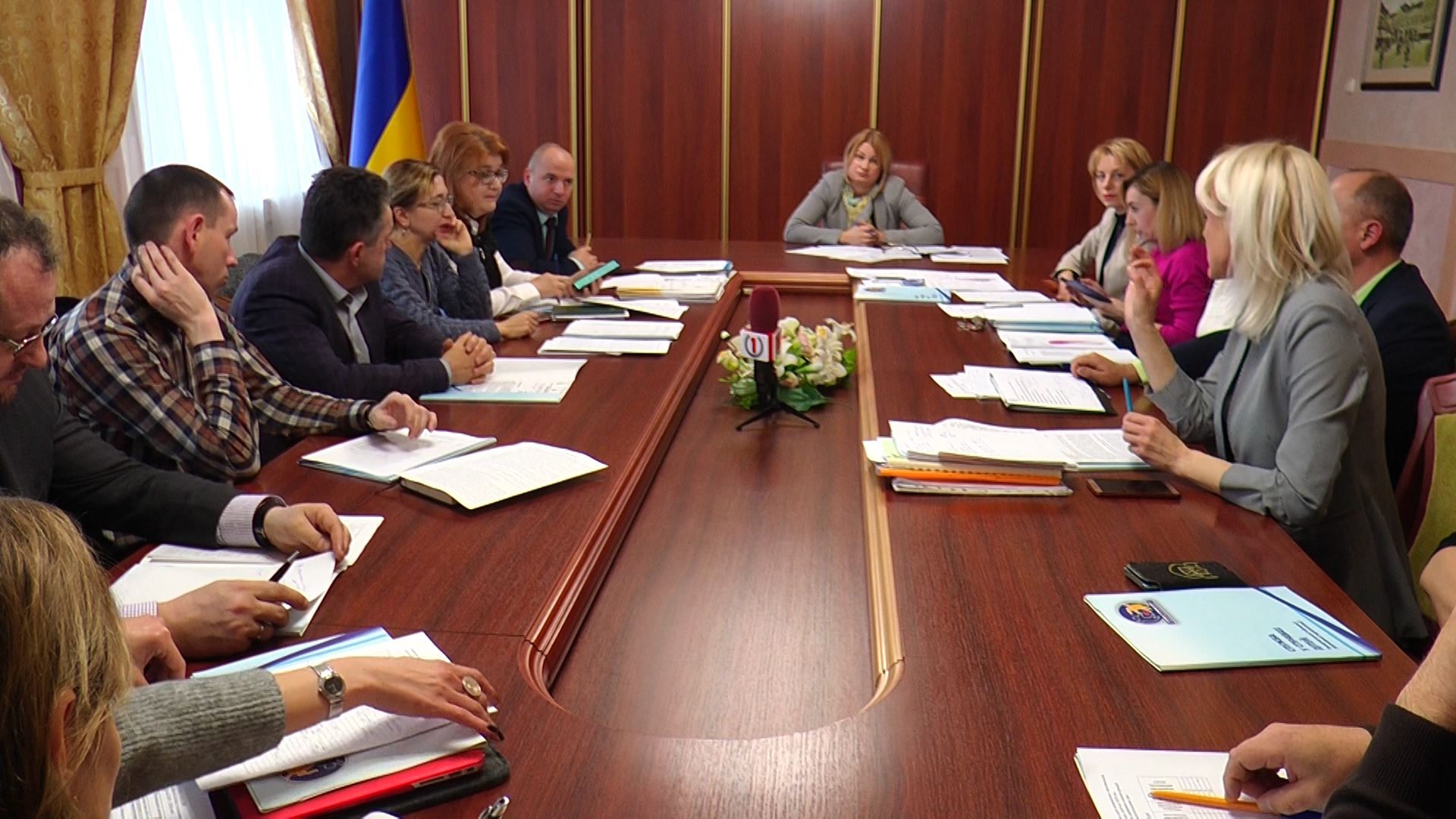 В Ужгороді обговорили реформування системи інституційного догляду та виховання дітей