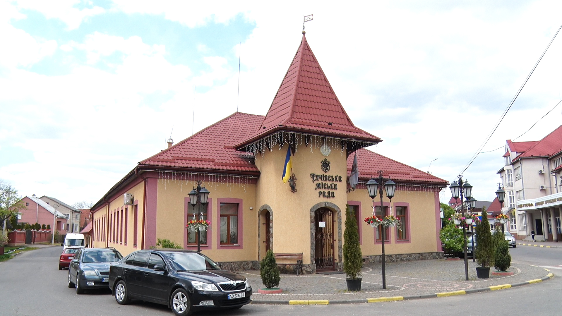 У Тячеві реалізовують роботи із благоустрою міста