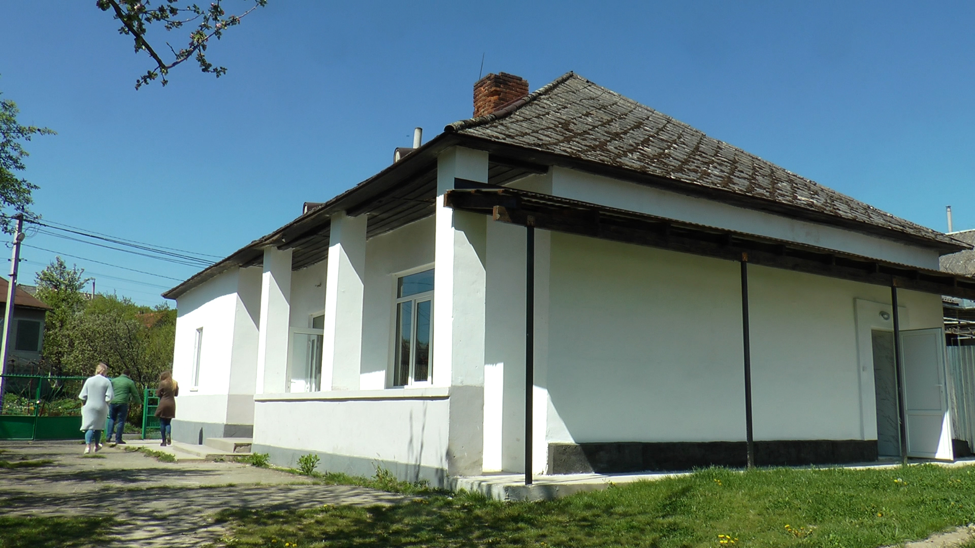 На Ужгородщині продовжують облаштовувати внутрішні вбиральні у закладах освіти