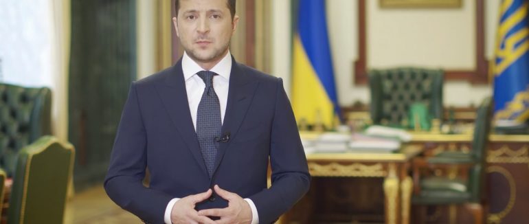 Плюс 120 тисяч смертей до кінця року: Зеленський застеріг від швидкого зняття карантину