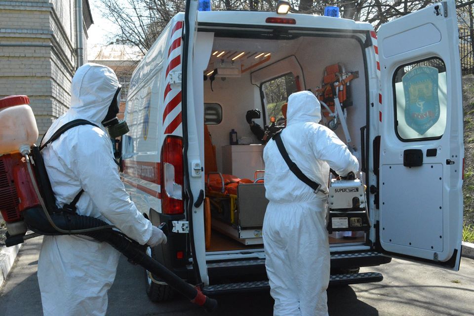 В Україні від коронавірусу вперше одужало більше людей, ніж захворіло