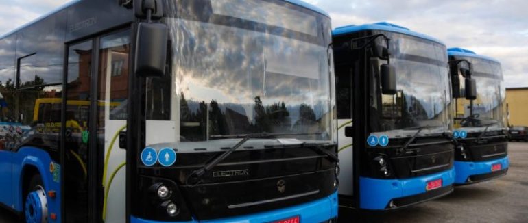 Нові обмеження: на вихідні закарпатці залишаються без громадського транспорту