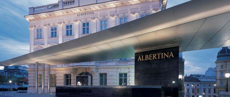 Робота мрії: найбільший музей Австрії заговорив українською