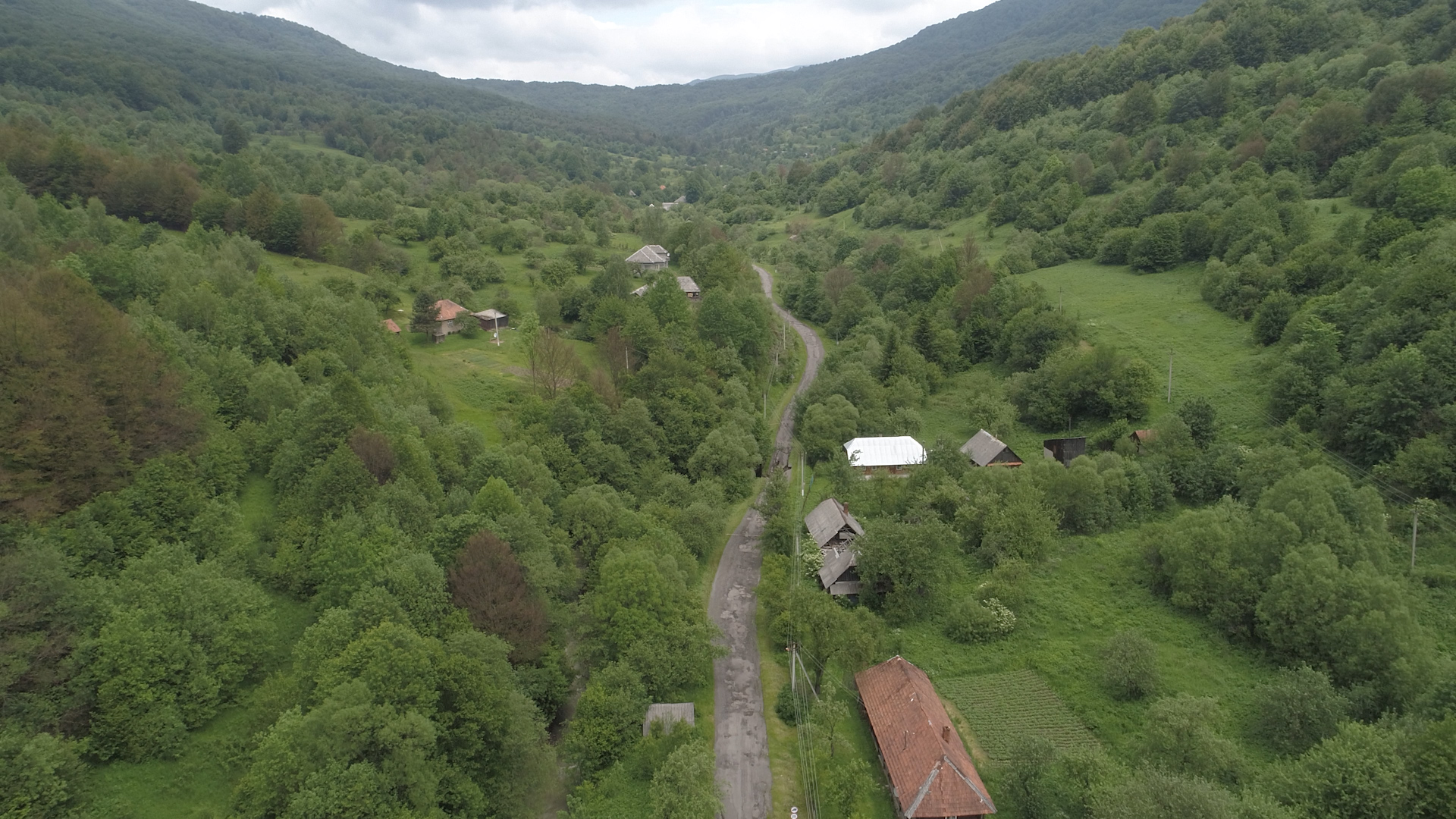 На Закарпатті село без інтернету залишилося без єдиної транспортної переправи
