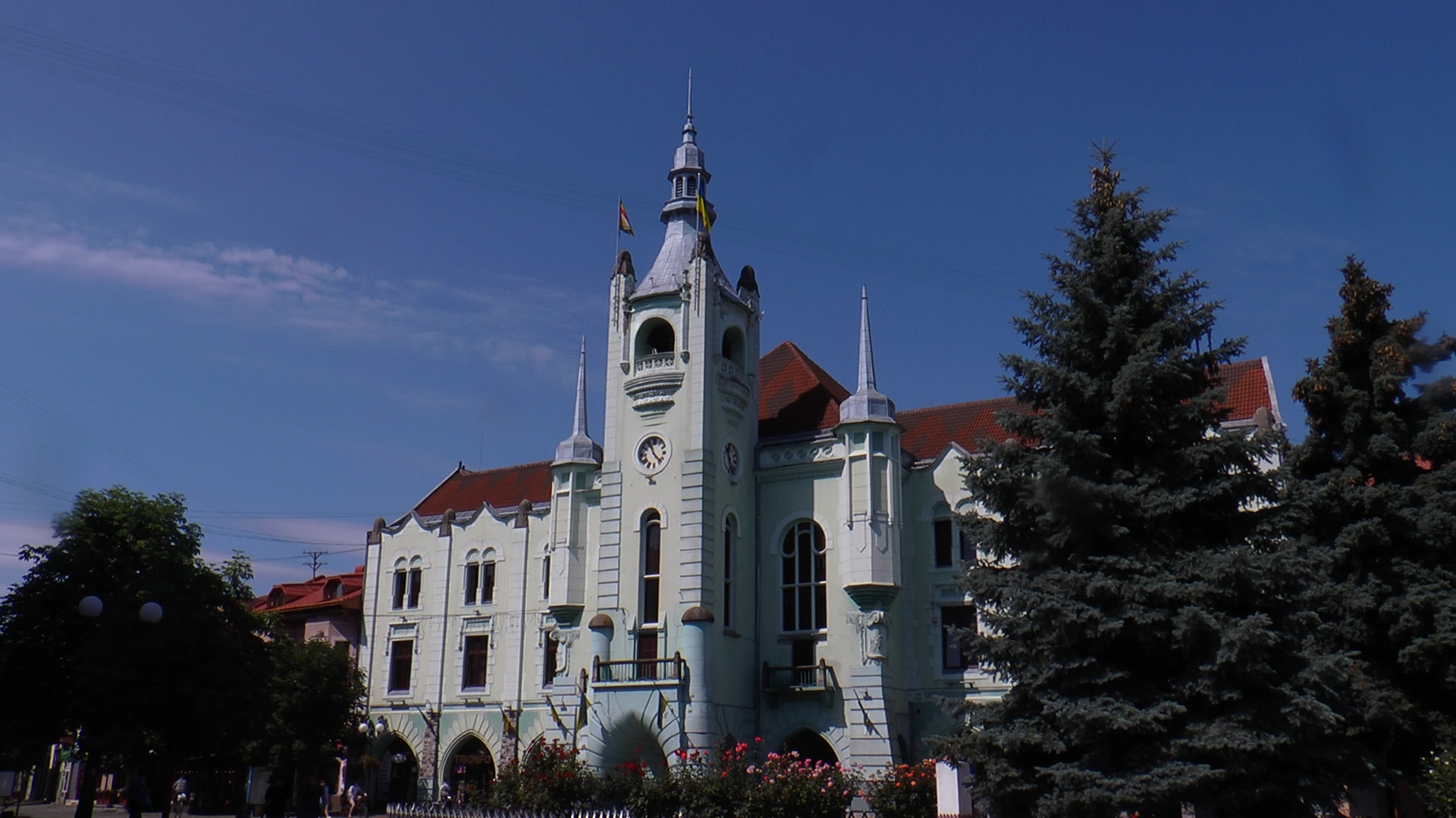Питання аварійних мостів та надання адмінпослуг: в Мукачеві відбулася сесія міськради
