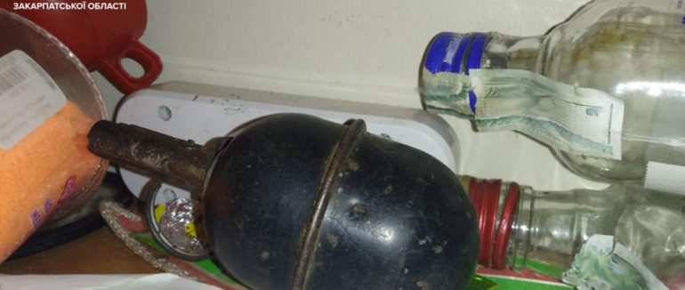 Намагався вбити: у Мукачеві чоловік увірвався в будинок знайомої та погрожувaв підірвaти бойову грaнaту