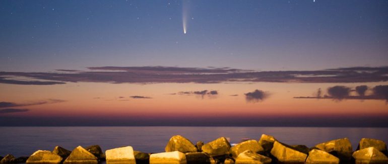 Комета Неовайз наближається до Землі: явище зафіксували і на Закарпатті – фото