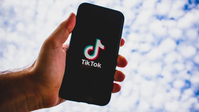 Виділили багатомільйонний фонд: TikTok платитиме блогерам
