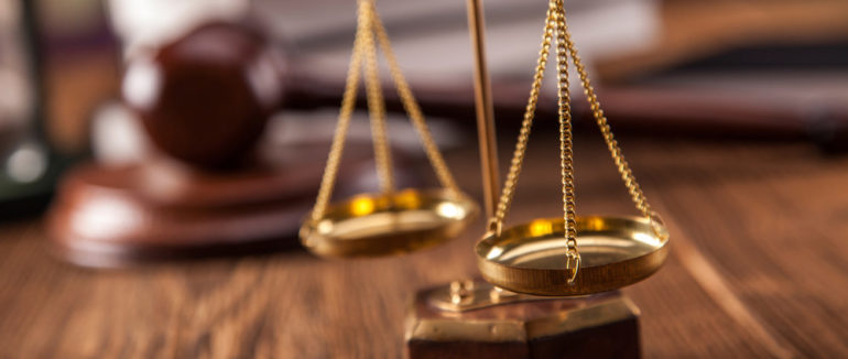 Нa Мукaчівщині член ДВК визнaлa свою вину у вчиненні злочину проти виборчих прaв