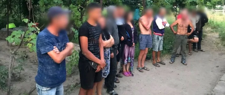 Мешканці Закарпаття потрапили у трудове рабство на Херсонщині