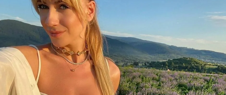 Відома українська ведуча продовжує свій тур Закарпаттям: цього разу готували човлент