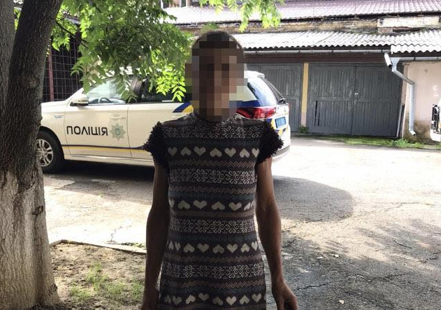 У Берегові 35-річна жінка обікрала підприємство