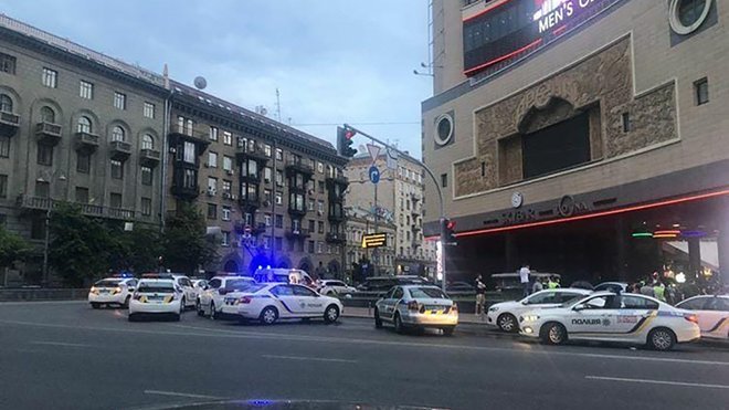 У центрі української столиці масова бійка зі стріляниною: є постраждалі – відео (+18)