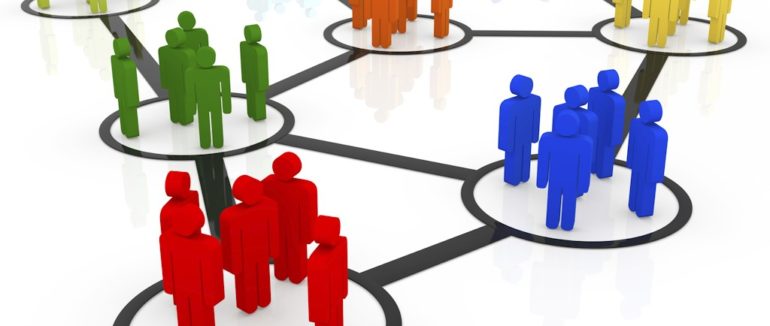 Навіщо в Україні об’єднали райони, що зміниться та як житимуть люди