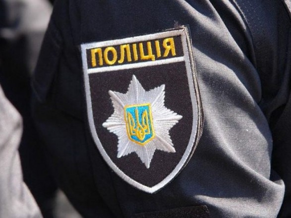 Не встиг розрахуватися: на Тячівщині вночі у чоловіка з АЗС викрали машину