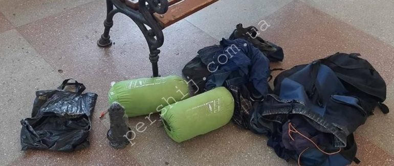 Замінування автовокзалу в Ужгороді: відомо, що виявили у підозрілій сумці – фото