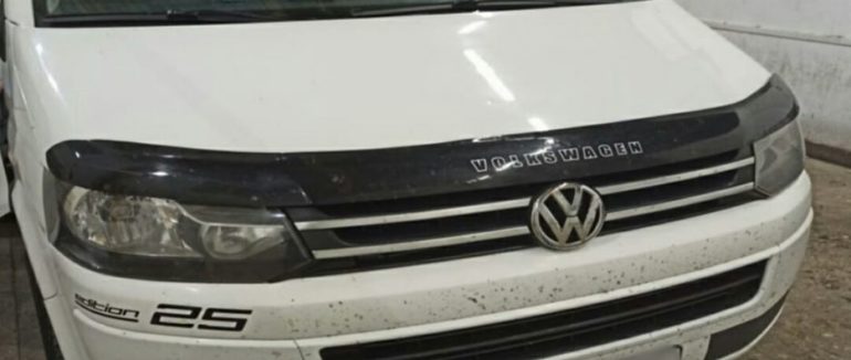 Ні дня без контрабанди: на КПП “Тиса” помітили нашпигований сигаретами мікроавтобус