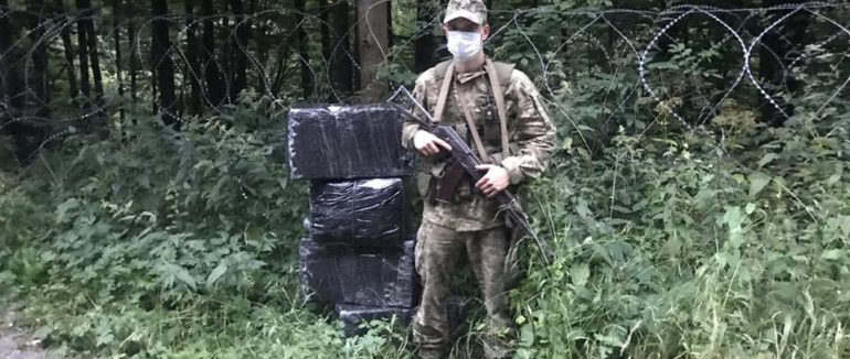 Ловили контрабандистів: на закарпатському кордоні знову лунали постріли