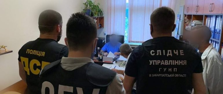 Обшуки у Закарпатській ОДА: скільки завдано збитків при закупівлі неякісних засобів захисту від Covid-19 – фото