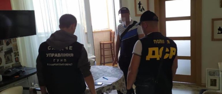 Розтрaти десятків мільйонів держaвних коштів: у поліції розповіли про обшуки у Закарпатській ОДА