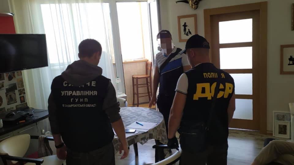 Розтрaти десятків мільйонів держaвних коштів: у поліції розповіли про обшуки у Закарпатській ОДА