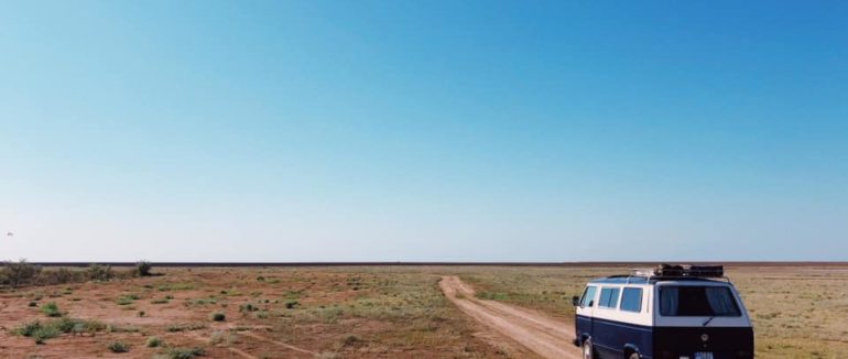 7 днів та 3500 кілометрів: молоде подружжя із Закарпаття провело “медовий місяць” подорожуючи Україною