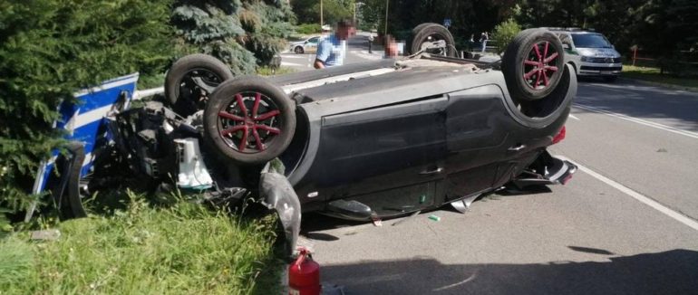 Смертельна ДТП у Словаччині: на великій швидкості авто перекинулося на дах