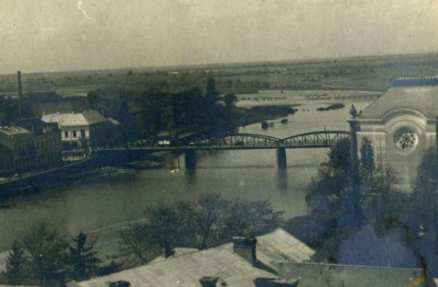 Унікальні кадри з життя Ужгорода датовані першою половиною XX століття - відео
