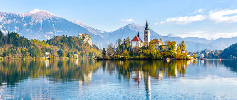 Популярна для закарпатських відпочивальників Словенія додала Україну до червоної зони