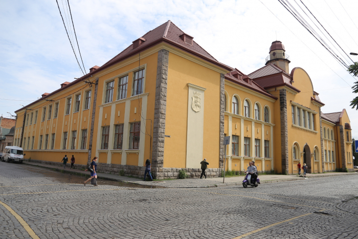 Перелік та вартість платних послуг мукачівського Палацу культури та мистецтв