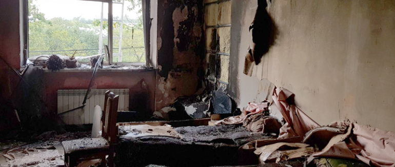 На Закарпатті вогонь охопив приміщення центру соціально-психологічної реабілітації дітей – фото