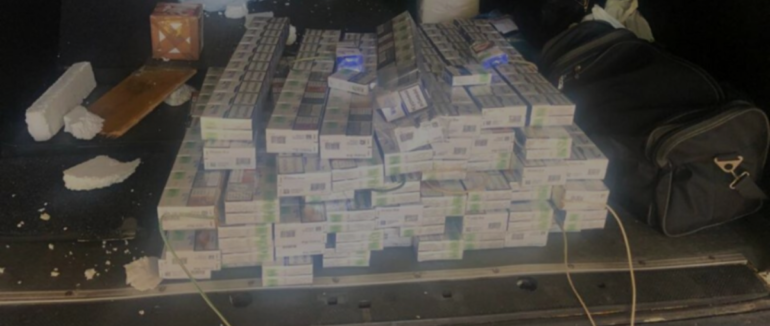 1000 пачок сигарет: тютюнова контрабанда на КПП Тиса