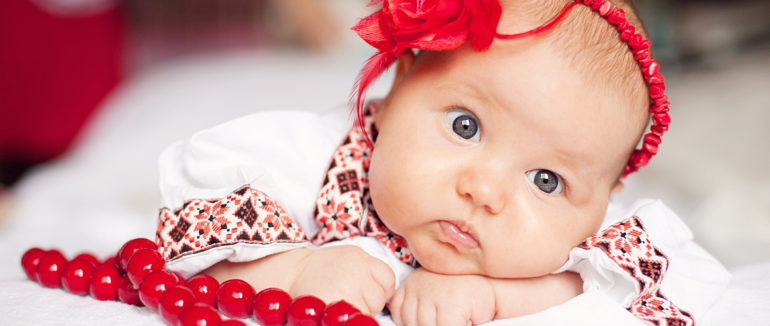 Перша вишиванка малюка: сюрприз, який очікує новонароджених на День Незалежності України в Ужгороді