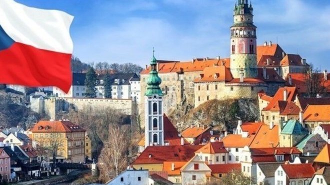 Безкоштовна освіта за кордоном: Чеська Республіка надала українцям 25 стипендій для навчання у вишах