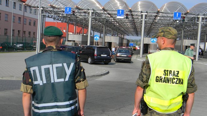 У Польщі оновили правила в`їзду для українців: кого тепер пускають без обсервації
