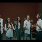 Мукачівські вокалісти привітали Україну з Днем Незалежності авторською піснею