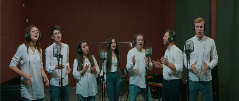 Мукачівські вокалісти привітали Україну з Днем Незалежності авторською піснею