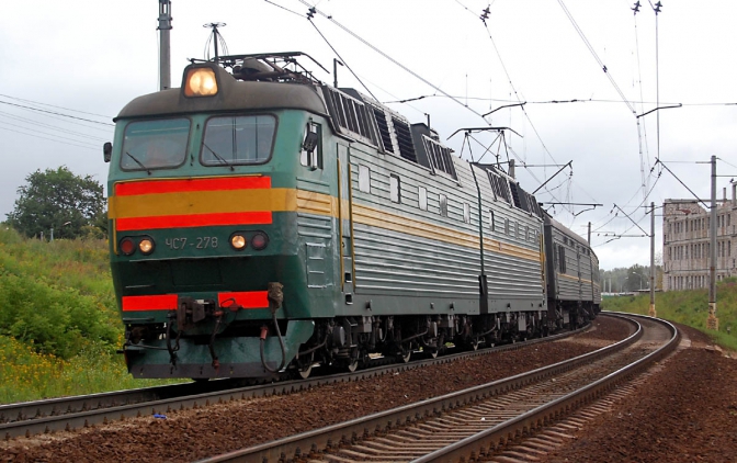 «Укрзaлізниця» відновлює рух ще одного потягу у напрямку до Закарпаття