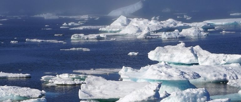 Льодовики Гренландії вже не врятувати: вони досягли точки неповернення і далі лише танутимуть