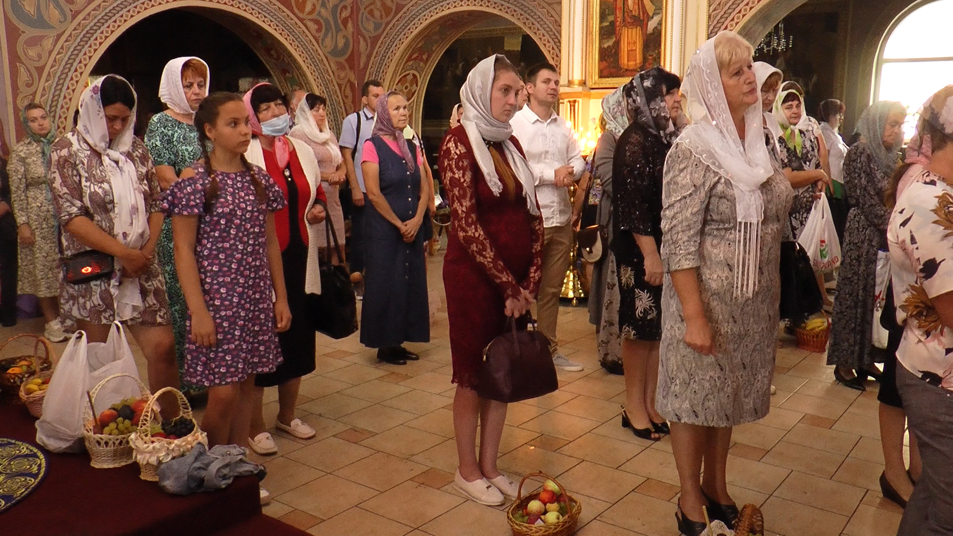 Фруктове освячення: вірники Закарпаття відзначили Яблучний Спас