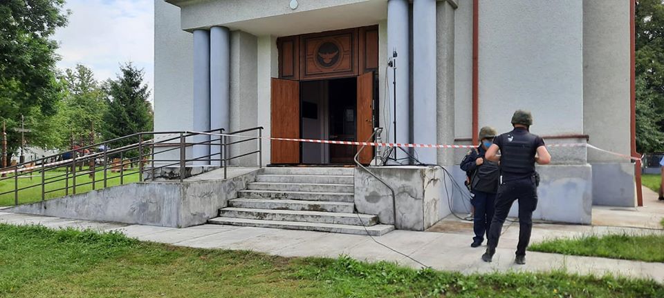 На Закарпатті замінували три церкви у різних населених пунктах