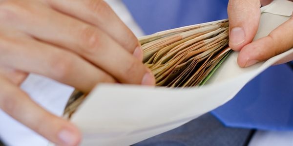Хабар на КПП "Лужанка": іноземець пропонував 1400 гривень аби уникнути поглибленого огляду