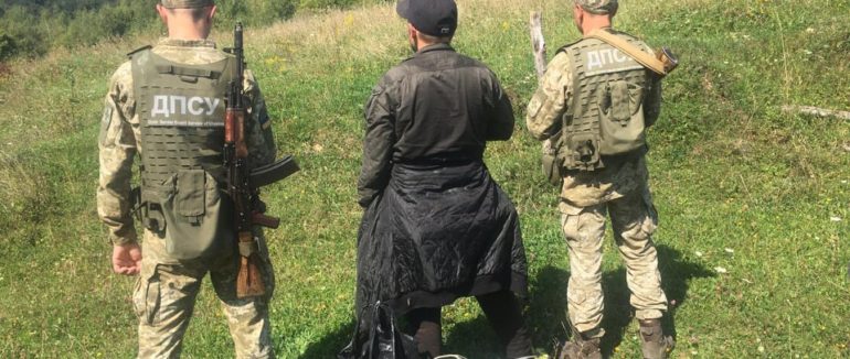На Великоберезнянщині, поблизу українсько-словацького кордону затримали росіянина