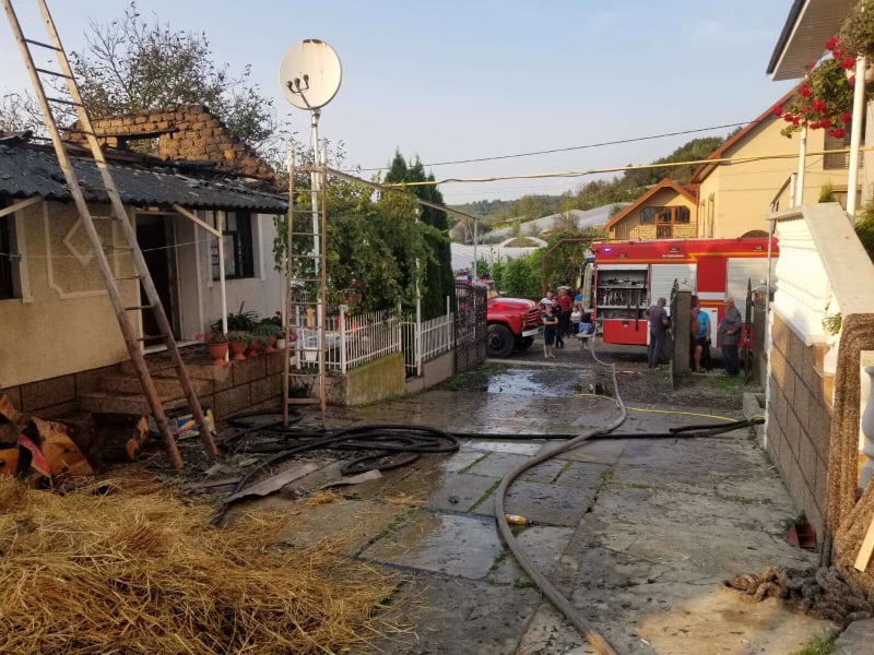 Пожежа на Виноградівщині: горіла надвірна споруда 54-річного чоловіка