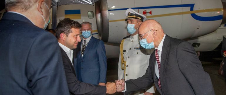 Зеленський прибув з офіційним візитом у Словаччину