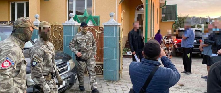 Закарпатська поліція припинила діяльність міжнародного каналу переправи нелегалів через держкордон 