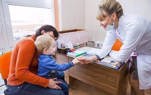 Сімейні лікарі отримуватимуть на 110 гривень більше: МОЗ підвищує тарифи