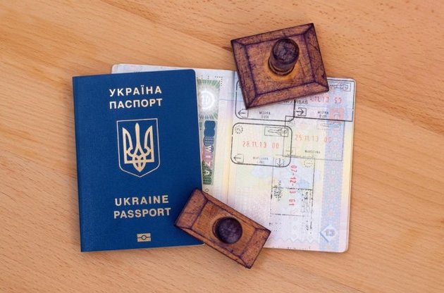 Безвіз не скасовується: прем`єр-міністр заявив про відсутність загроз безвізу з ЄС