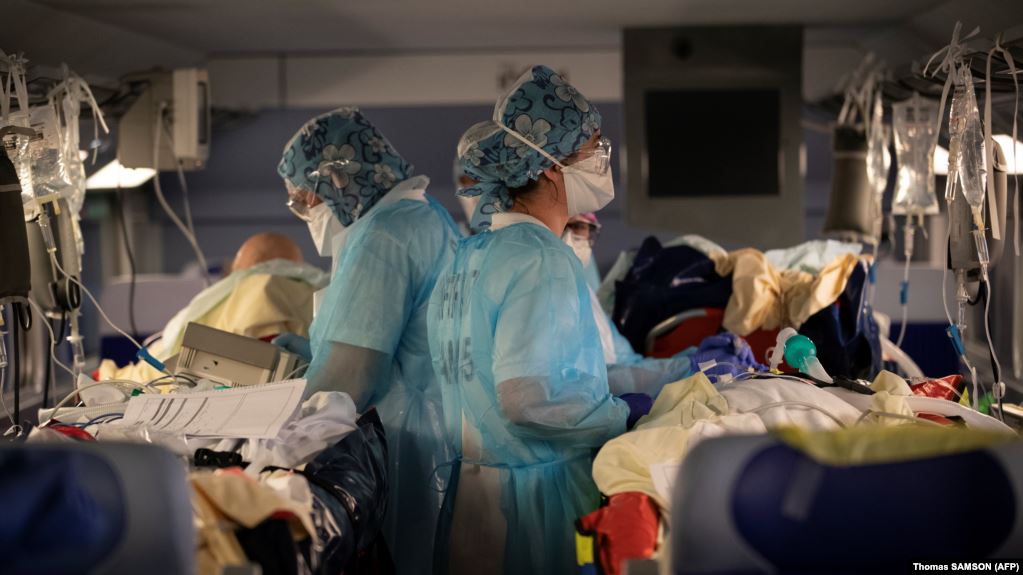 Ситуація із COVID-19 у Європі зараз гірша, аніж під час березневого піку